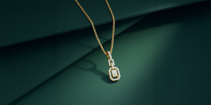 Diamond pendant necklace