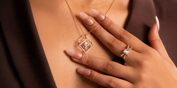 Diamond pendant necklace