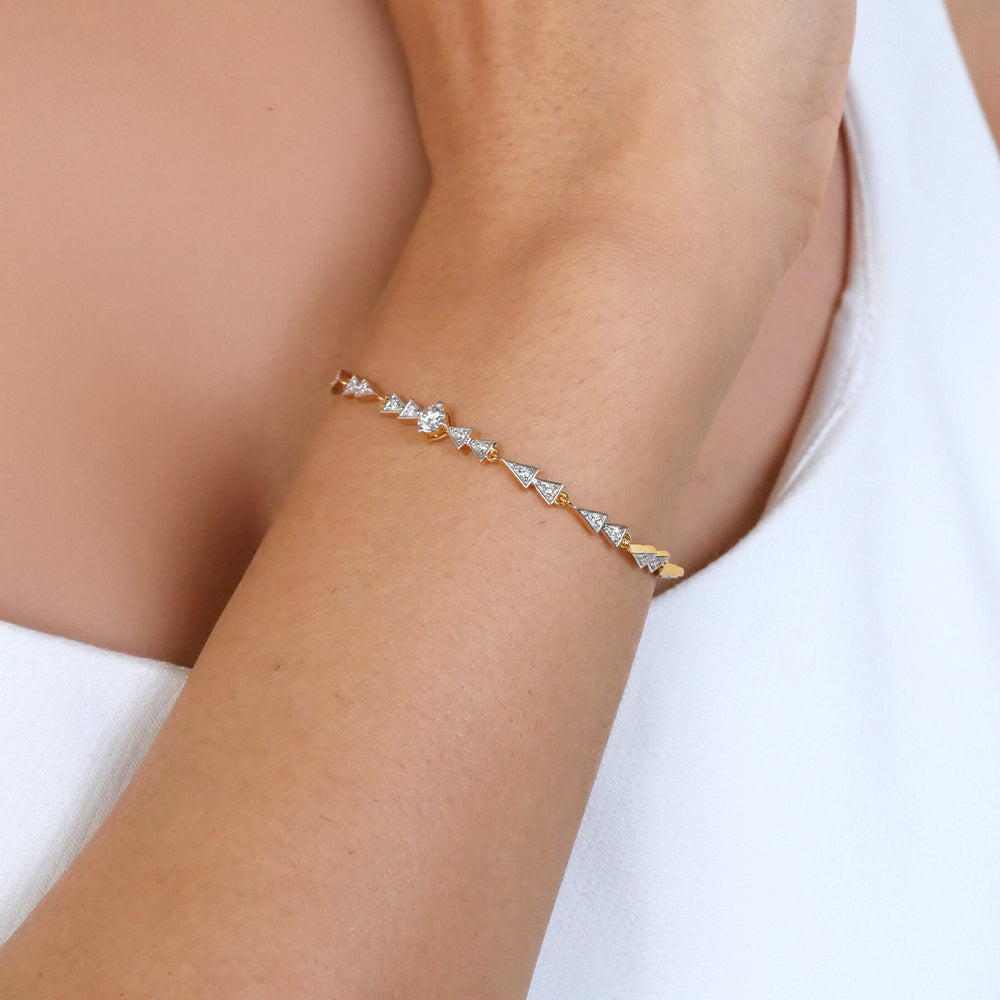 Majestic Arc - Lab Diamond Solitaire Bracelet