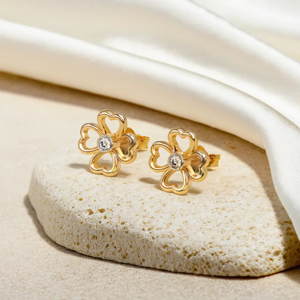 Clover Bezel - Lab Diamond Stud Earrings