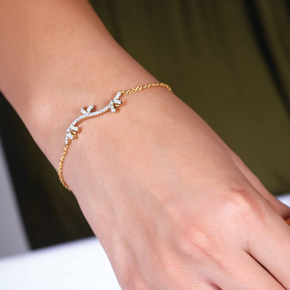 Bow-tiful Bliss - 18kt Gold Vermeil Lab Grown Diamond Bracelet 