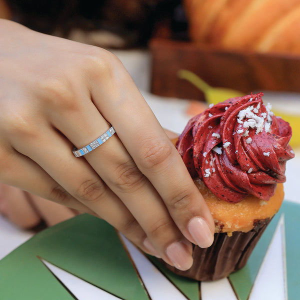 Lukson Enamel Lab Grown Diamond Horizon Ring in India