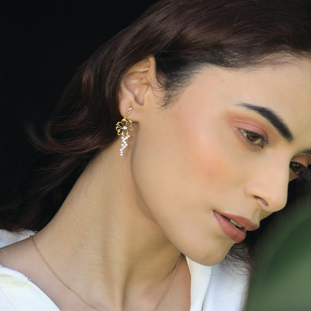 Flora Dewdrops - 18kt Gold Vermeil Lab Grown Diamond Earrings