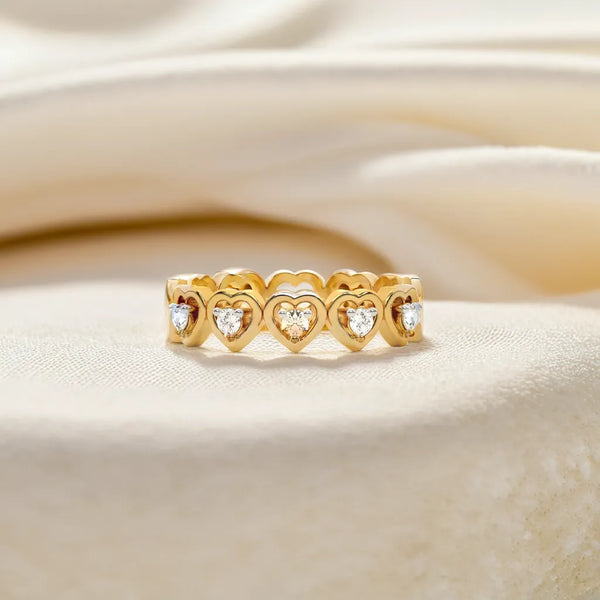 Lukson Heart-Shaped 18kt Gold Lab Diamond Band Ring Online