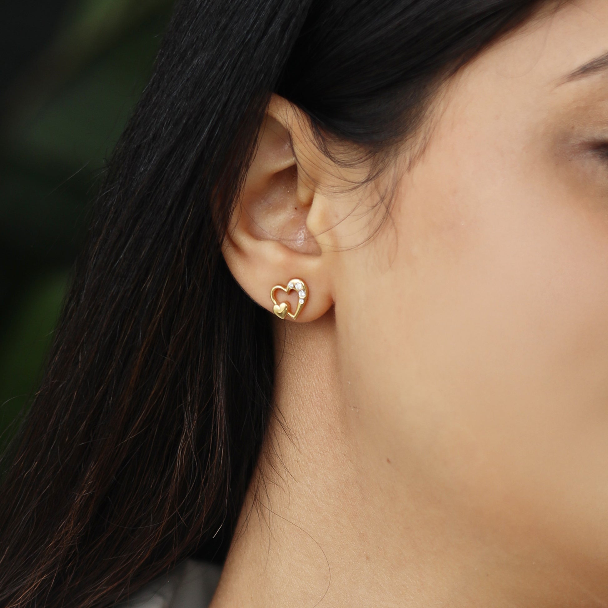 Hearts Unfold - 18kt Gold Vermeil Stud Earrings