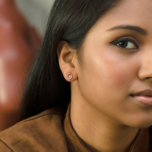 Lukson lab grown diamond stud design