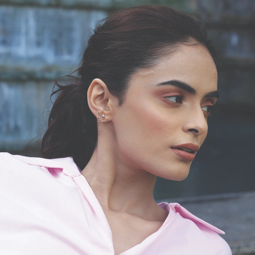 Petal Radiance - Lab Diamond Stud Earrings