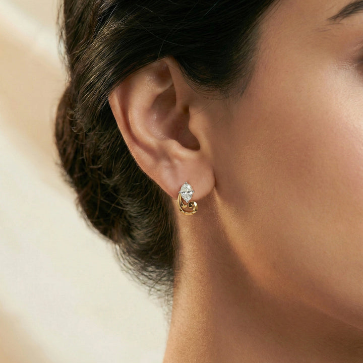 Baroque Grace - Pure Gold Oval Lab Diamond Earrings