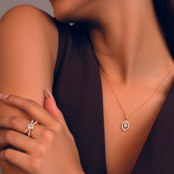 Rhythm of Emerald - Pure Gold Lab Diamond Solitaire Pendant