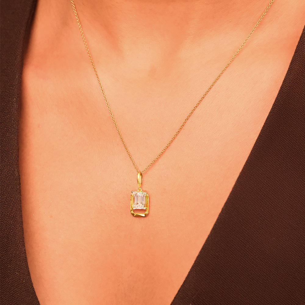 Striking Emerald - Pure Gold Lab Diamond Solitaire Pendant