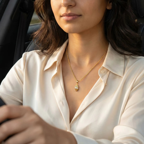 Paris Silhouette Lab Diamond Pendant