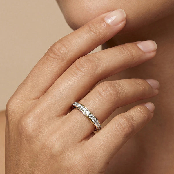 Offbeat Edge - Lab Diamond Ring