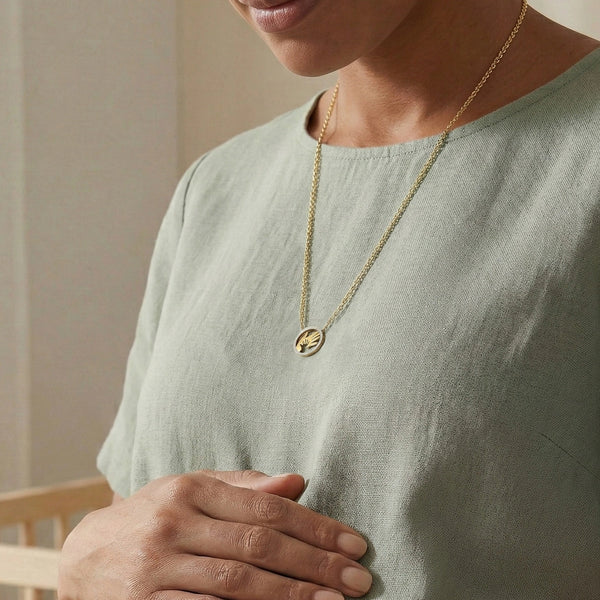 Hand in Hand - Lab Diamond Necklace