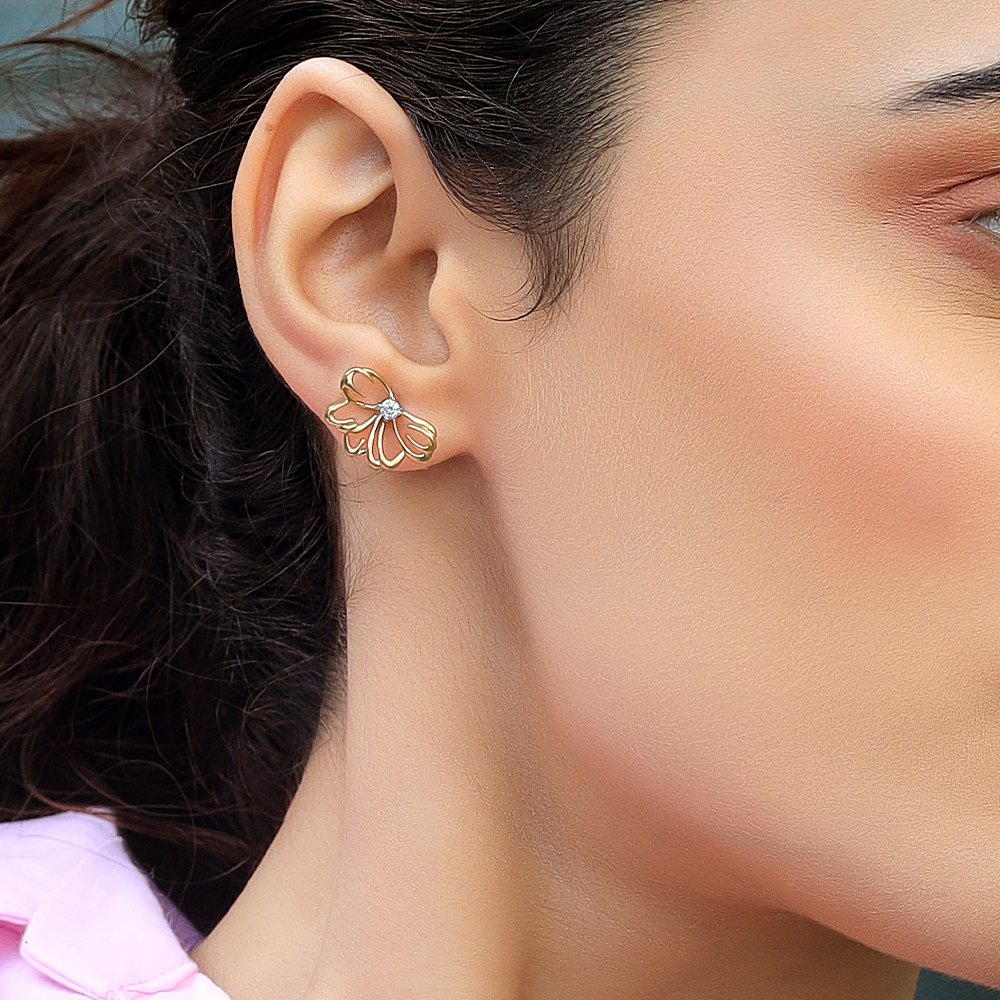 Petal Radiance Stud - 18kt Gold Vermeil Lab Grown Diamond Earrings