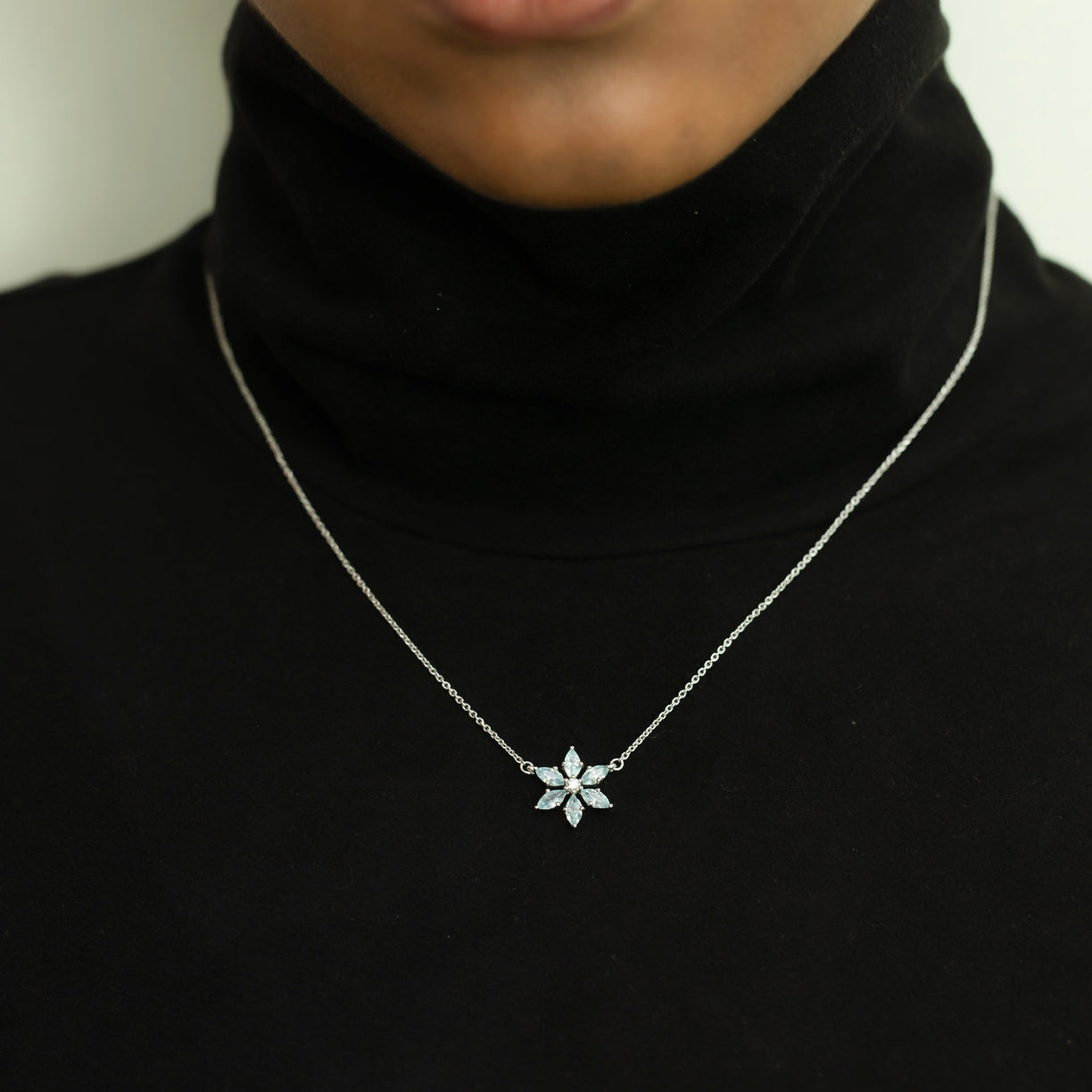 Snowflake Pendant - 925 Sterling Silver Lab Grown Diamond Necklace